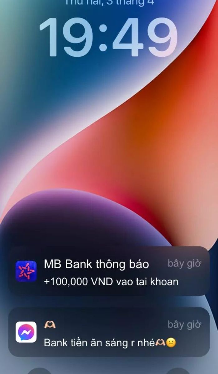 chế ảnh thông báo iphone để troll bạn bè ngân hàng