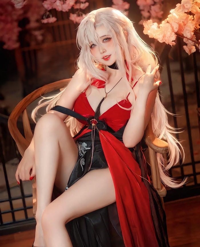 cosplay anime gợi cảm