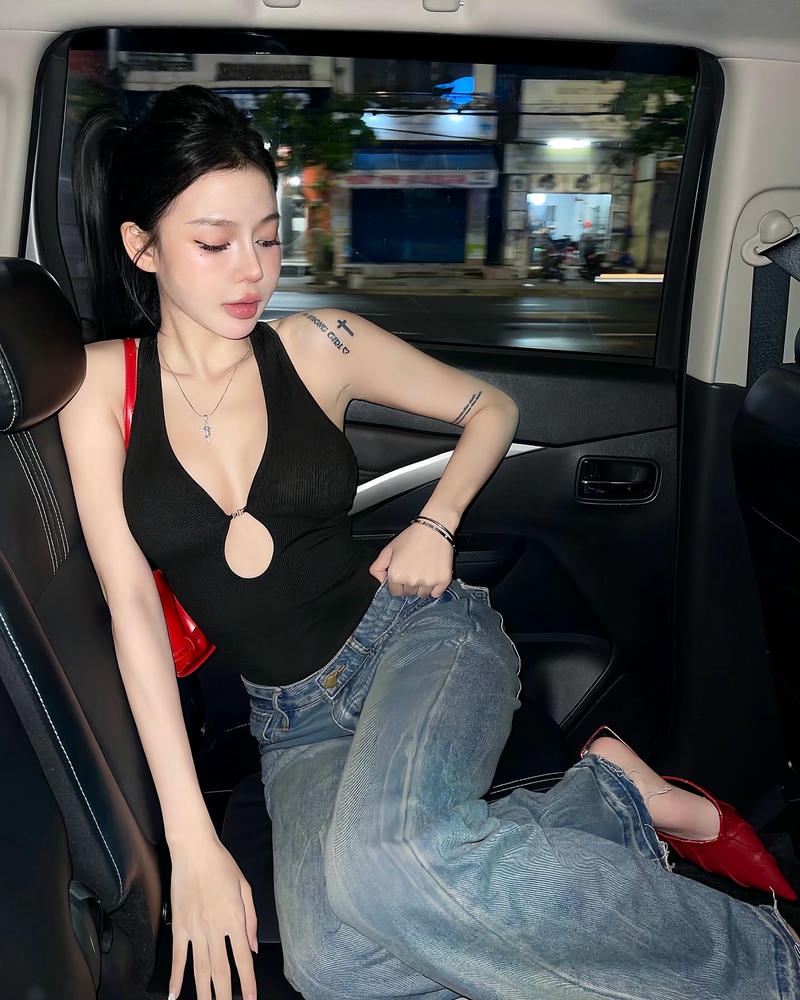 gái xinh mặc đồ sexy