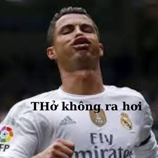 ảnh ronaldo bựa thở không ra hơi