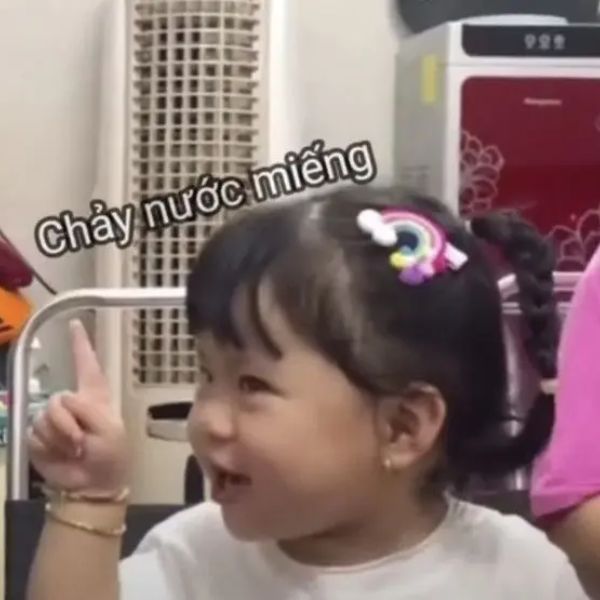 meme chỉ tay chảy nước miếng