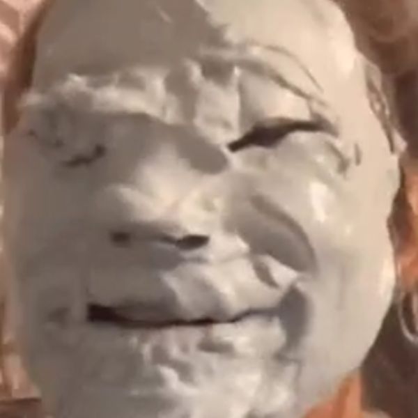 meme hài gốc trang điểm