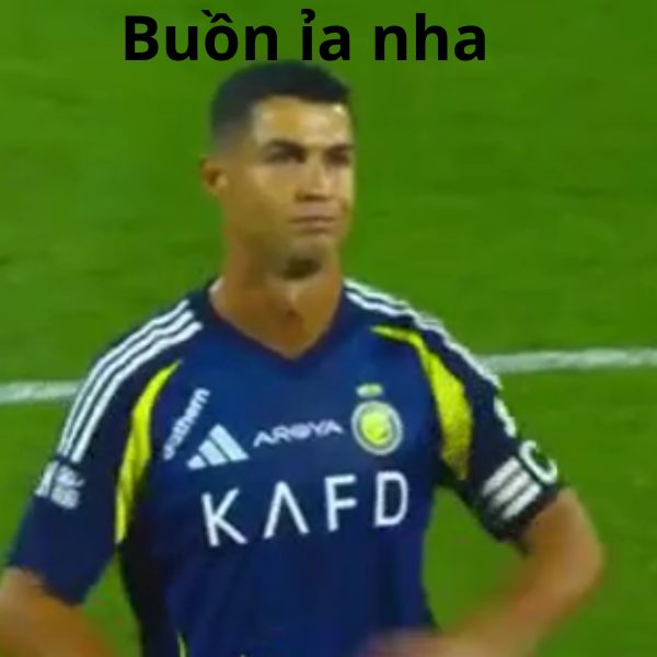 ronaldo meme buồn ẻ