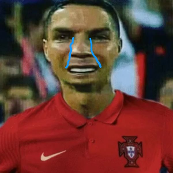 ronaldo meme chảy nước mắt
