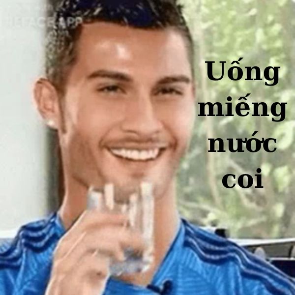 ronaldo meme uống nước